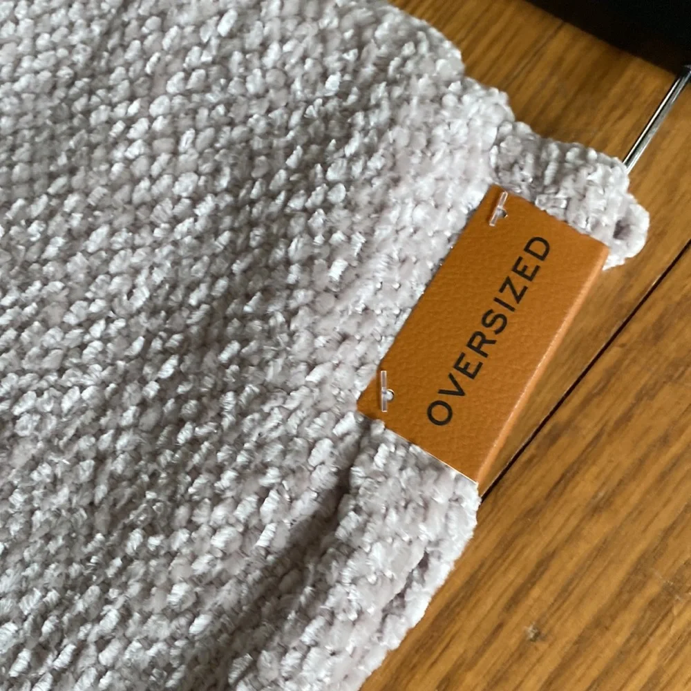 Frye chenille fringe throw NWT - Picture 4 of 6